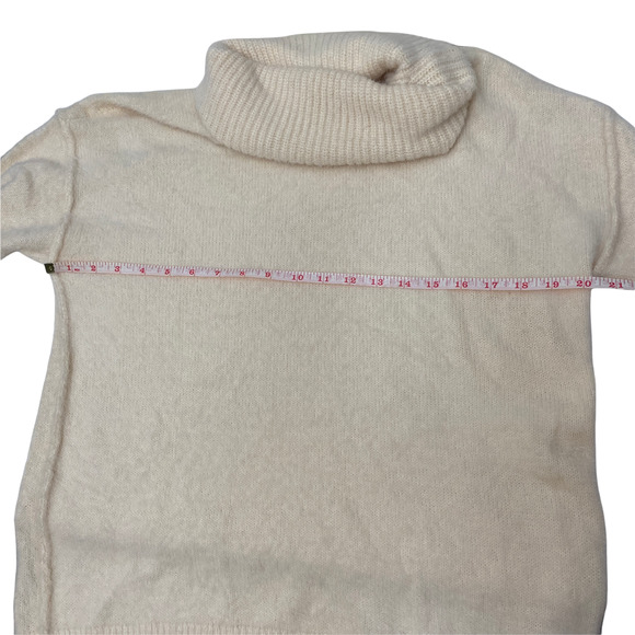 Caslon Ivory Cream Chenille Turtleneck Oversized Pullover Sweater Size Medium - Picture 5 of 9